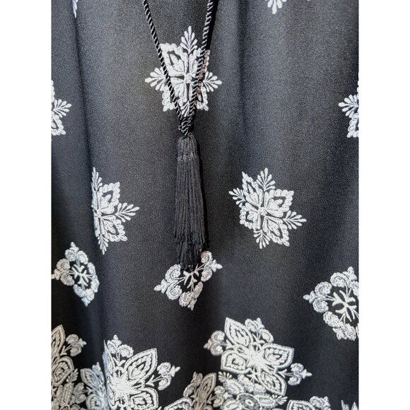 Venus Black & White Lace Boho Tunic Blouse With Tassel Tie Accent Small - Picture 3 of 4